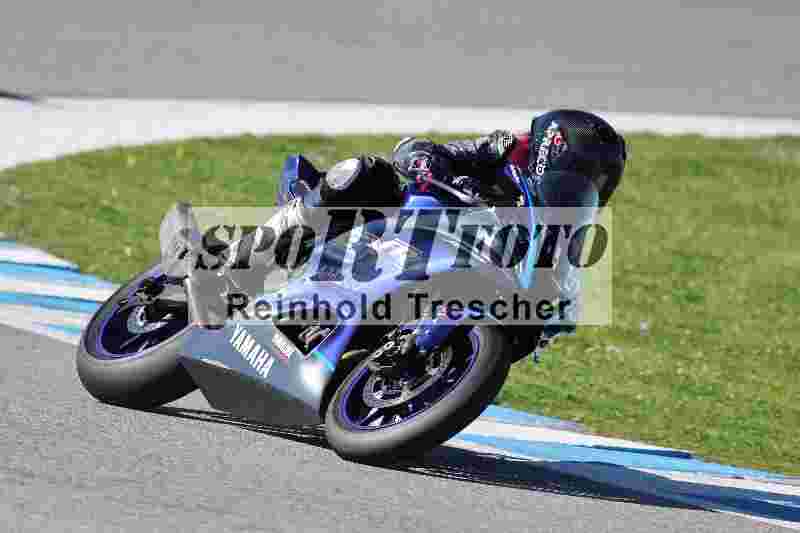 Archiv-2025/02 28.-31.01.2025 Moto Center Thun Jerez/gruen-green/404
